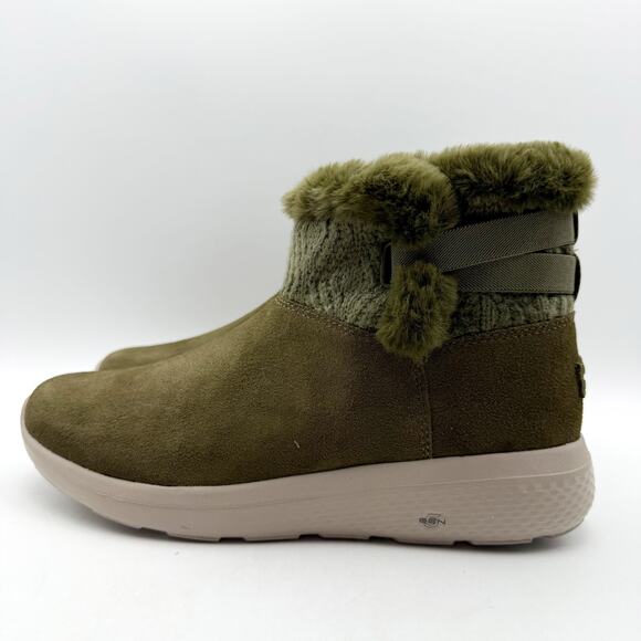 Skechers Womens On The Go City Booties US 7 M Green Suede Water Repellent NIB - Picture 7 of 11
